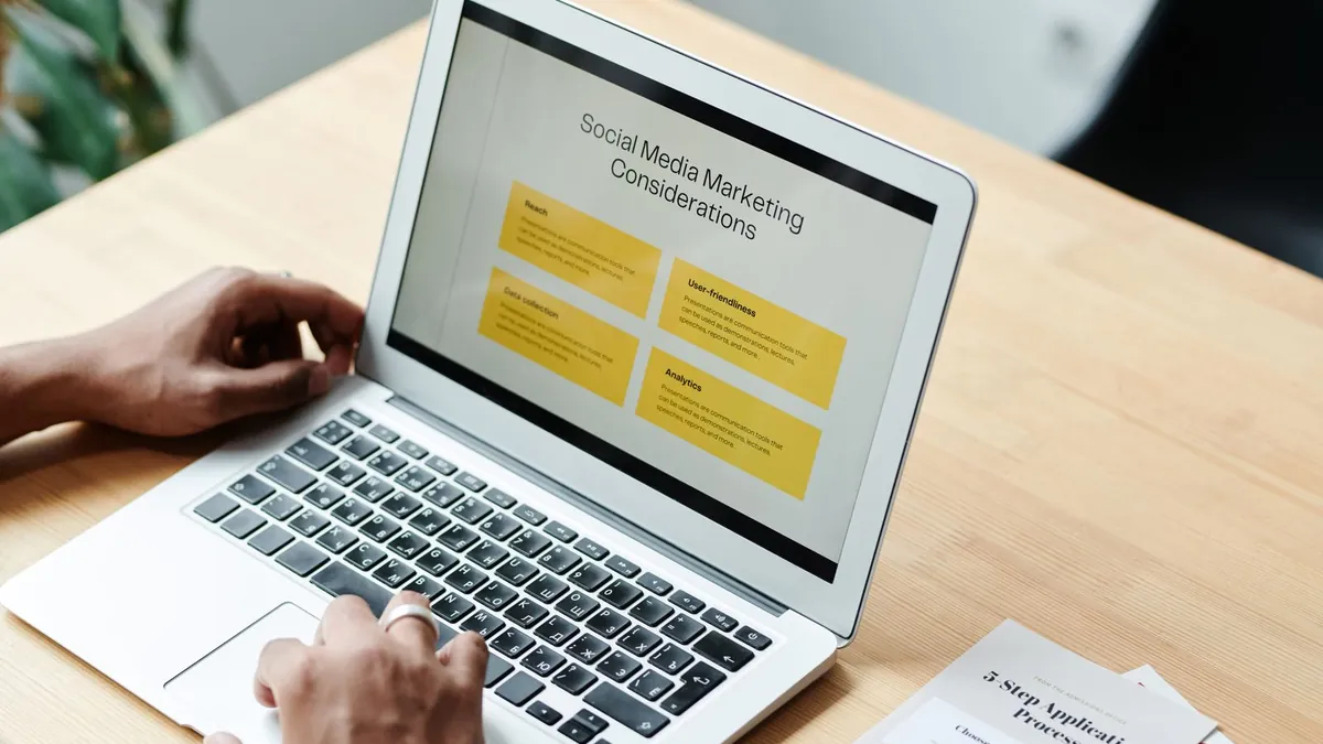 How to Build an SEO Content Strategy for a Blog With No Traffic: The Relaunch Playbook for SaaS and Entrepreneurs Starting From Zero in 2026